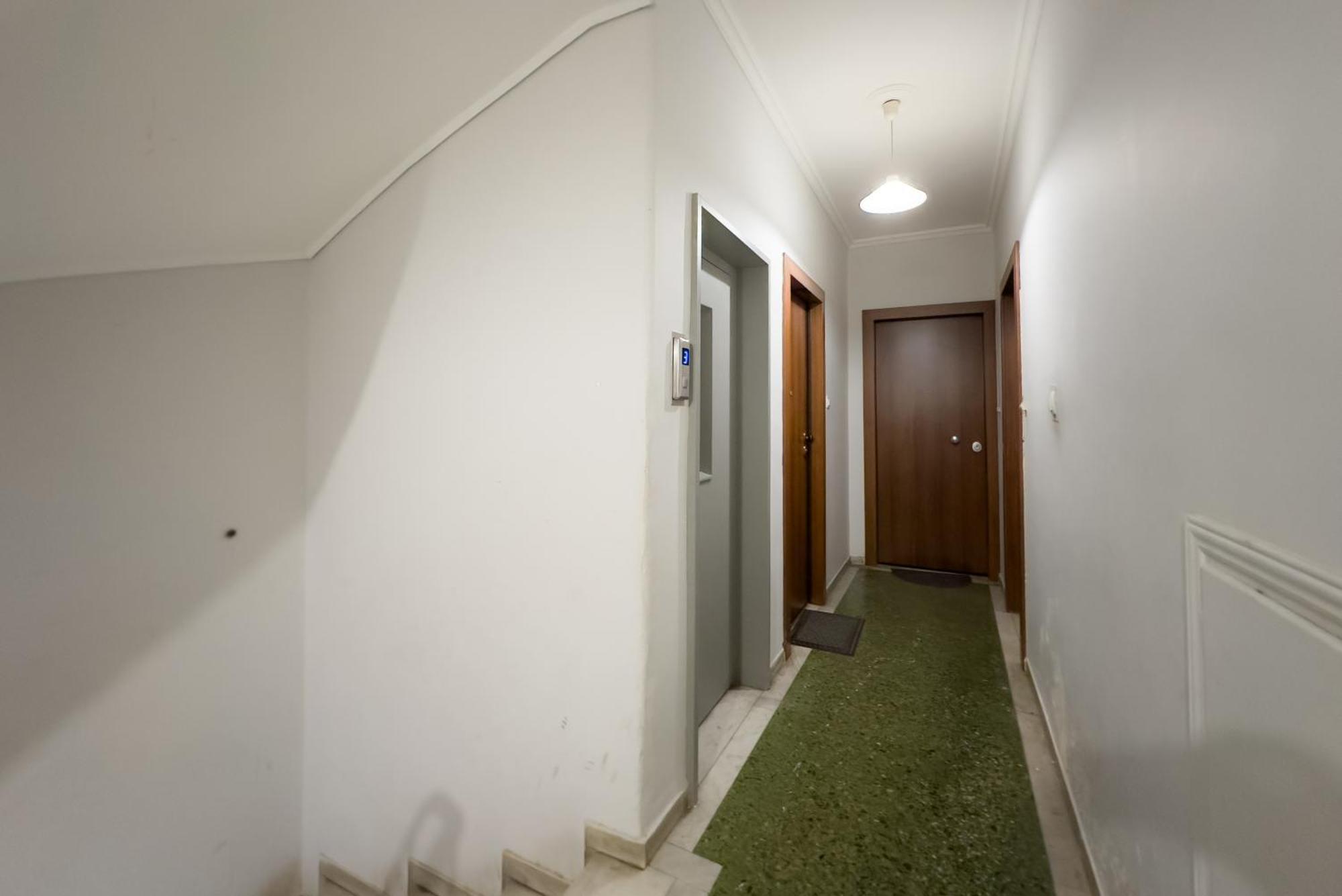 Urban Comfort Apt Near Downtown Athen Exterior foto